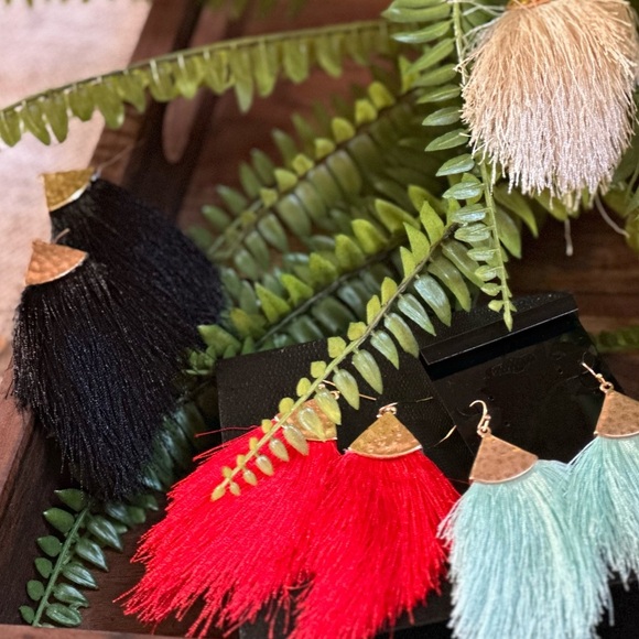 Bundle of 7 Tassel Earrings + one surprise pair FREE - Picture 8 of 9